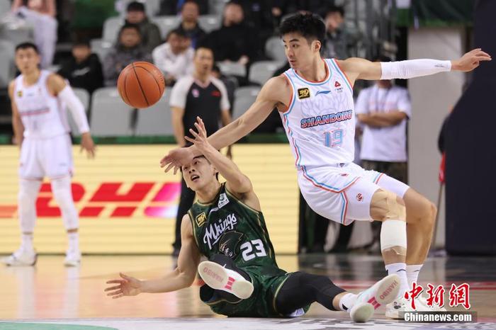 仍处于下风